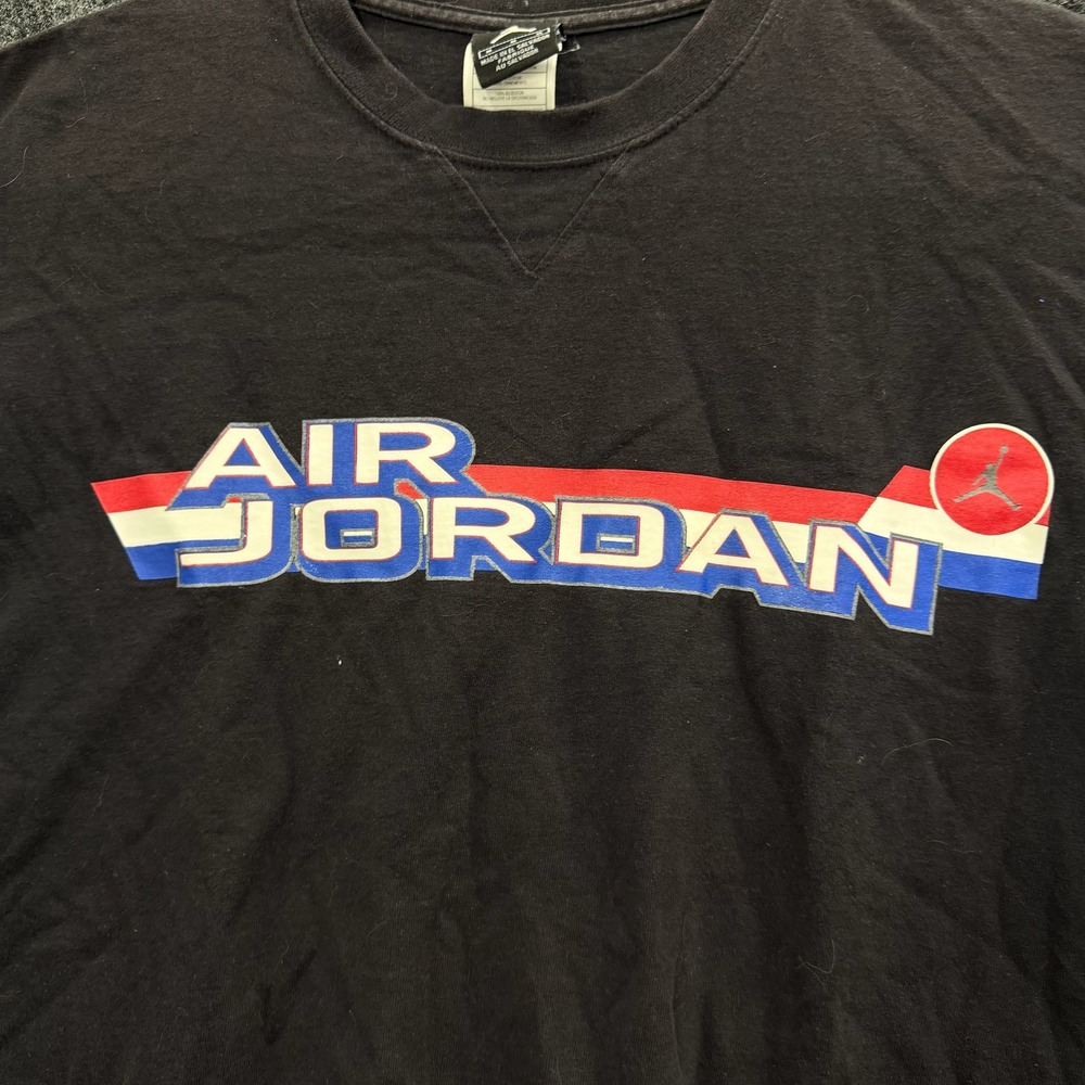 Vintage Air Jordan T Shirt Mens Medium Black Red Blue Logo 90s 2000s Jumpman Tee - Picture 2 of 9